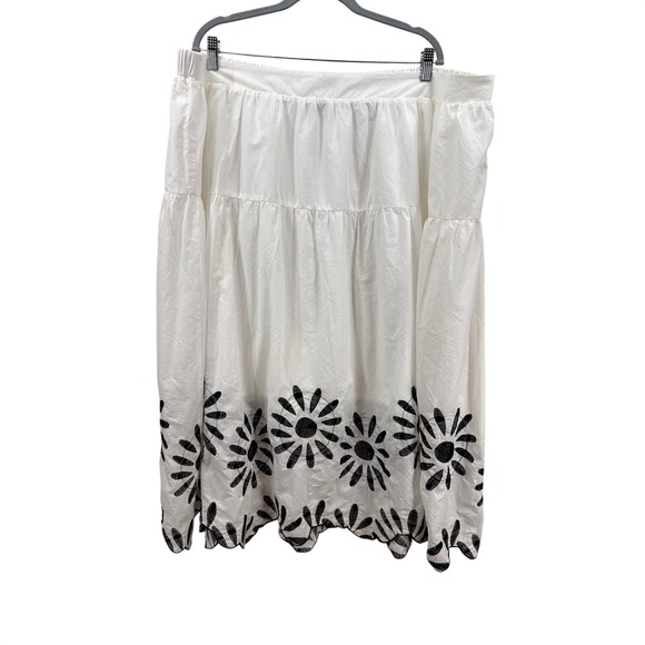 Lane Bryant Dresses & Skirts - Lane Bryant Cotton White Black Floral Embroidered Tiered Midi Skirt Plus 26/28